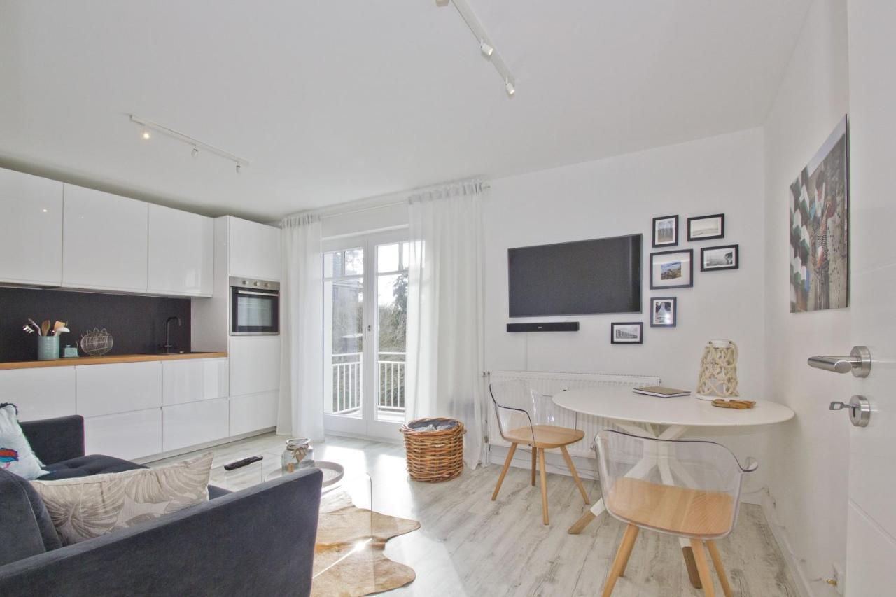 Ferienwohnung Mit Balkon Und Meerblick - Ferienresidenz Zwei Bodden Fewo 1-4 Lietzow Dış mekan fotoğraf